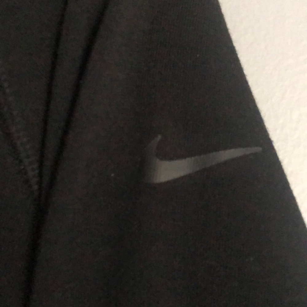SOLD Nike Sweatshirt - Picture 2 of 5